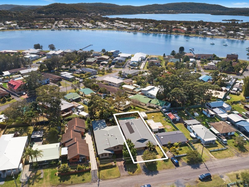 16 Boongala Avenue, Empire Bay NSW 2257