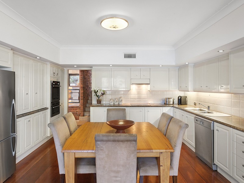 64 Daley Avenue, Daleys Point NSW 2257