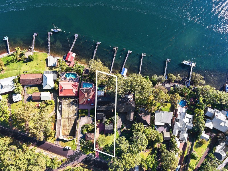 64 Daley Avenue, Daleys Point NSW 2257