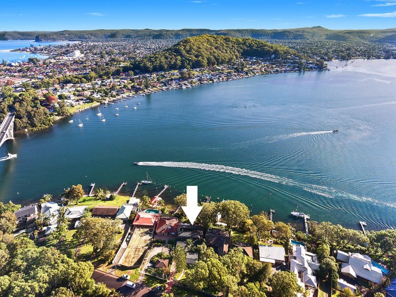 64 Daley Avenue, Daleys Point NSW 2257