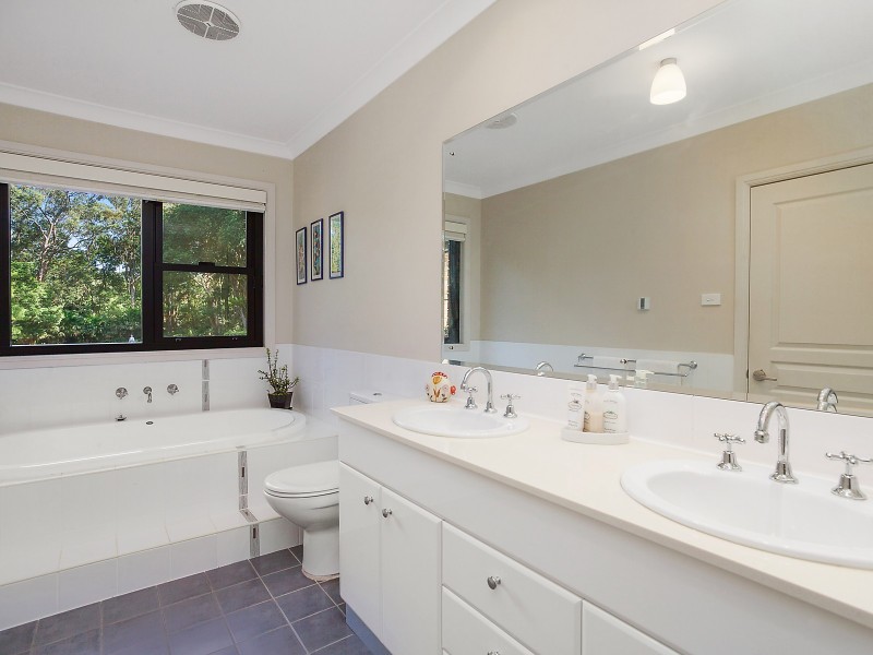 3/217 Oak Road, Matcham NSW 2250