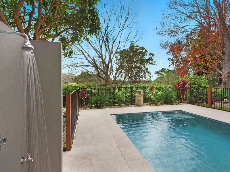33 Grove Road, Wamberal NSW 2260