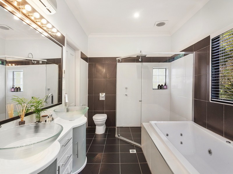 70 Windsor Road, Wamberal NSW 2260
