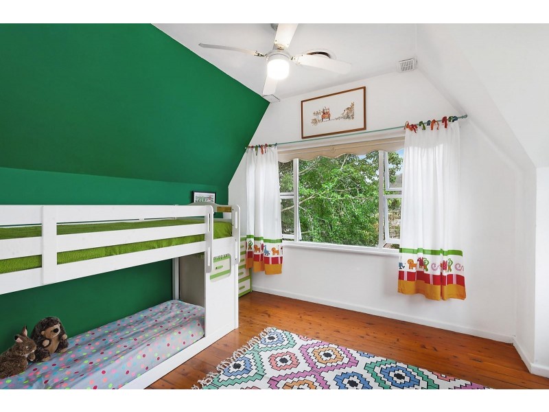 17 Robert Street, Wyoming NSW 2250