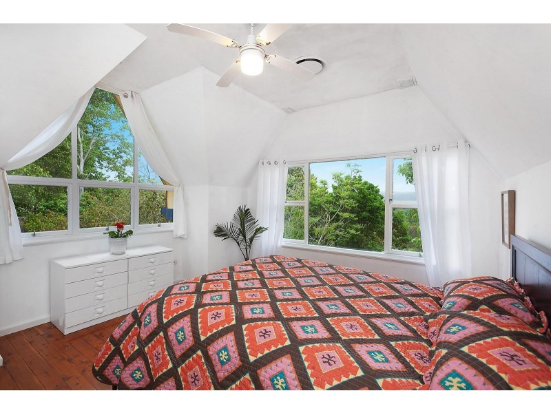 17 Robert Street, Wyoming NSW 2250