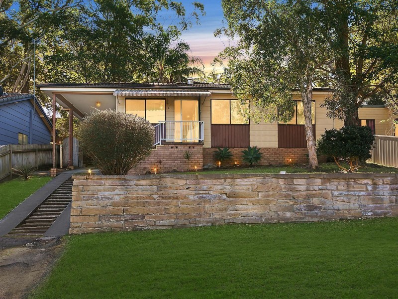 21 Shannon Parade, Berkeley Vale NSW 2261