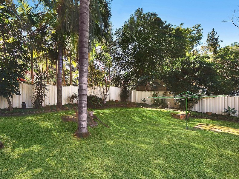21 Shannon Parade, Berkeley Vale NSW 2261