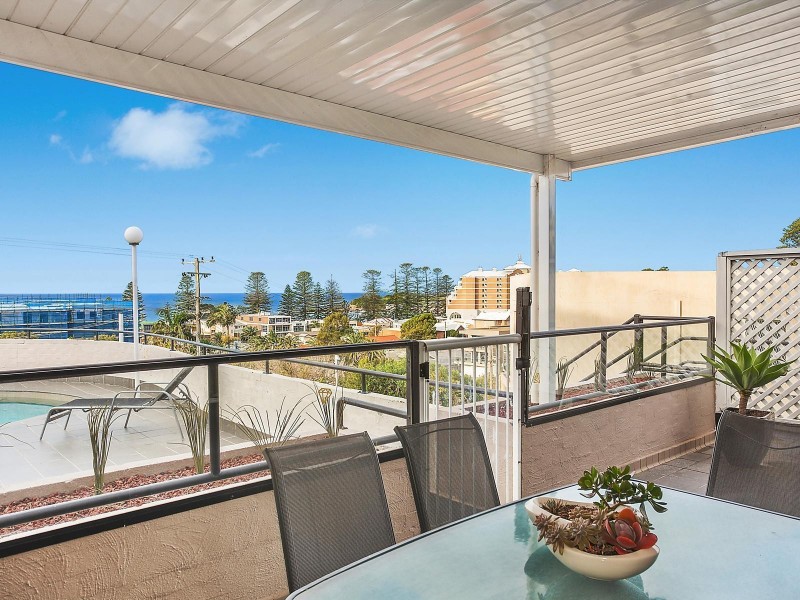 1/32 Campbell Crescent, Terrigal NSW 2260