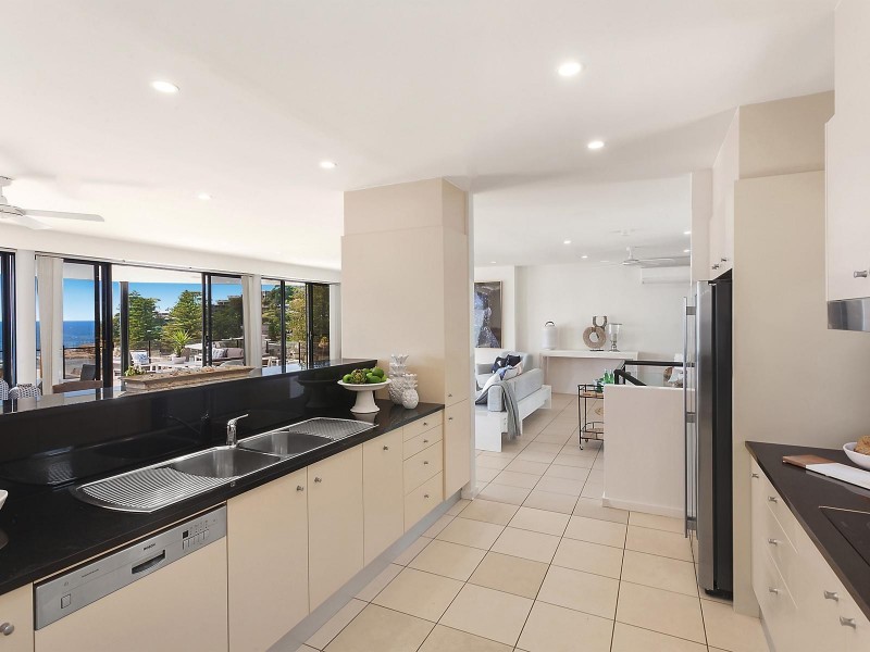 112 Avoca Drive, Avoca Beach NSW 2251