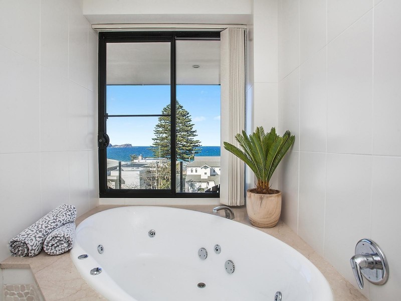 112 Avoca Drive, Avoca Beach NSW 2251