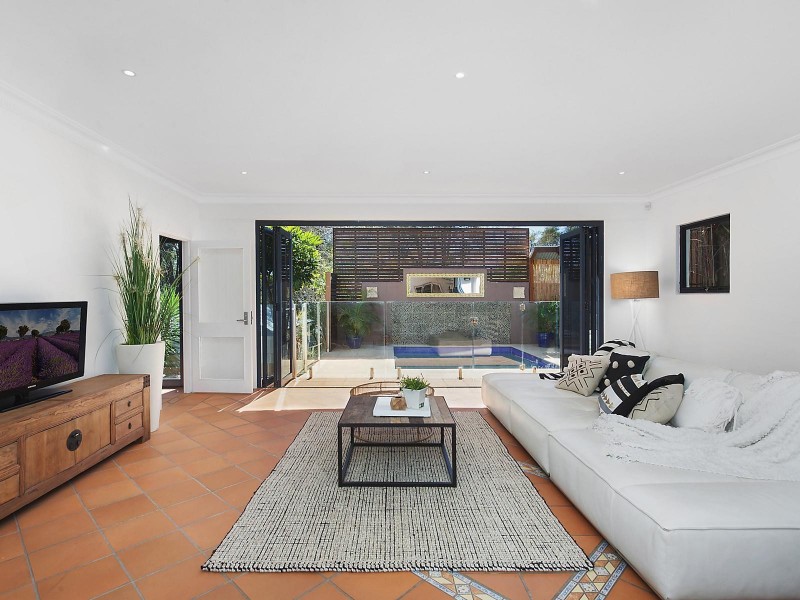 12 Hilltop Road, Wamberal NSW 2260