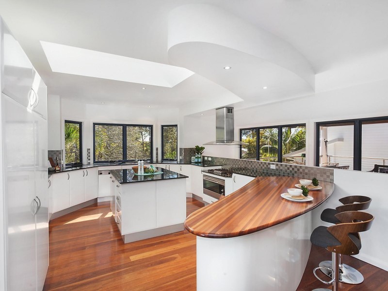 12 Hilltop Road, Wamberal NSW 2260