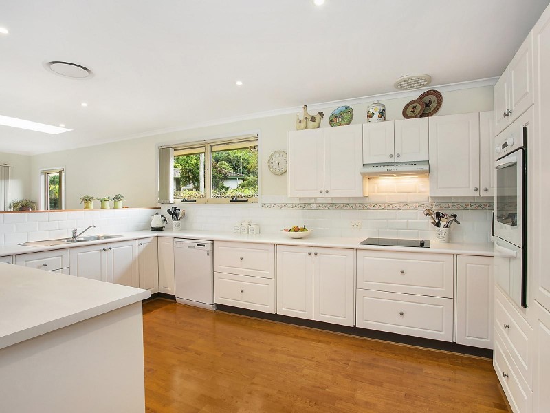 8 Finley Avenue, East Gosford NSW 2250