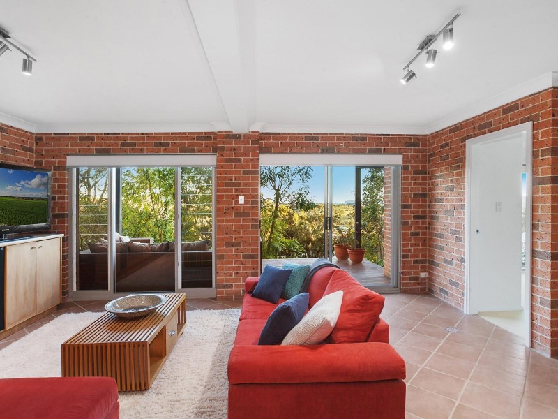61 Berne Street, Bateau Bay NSW 2261