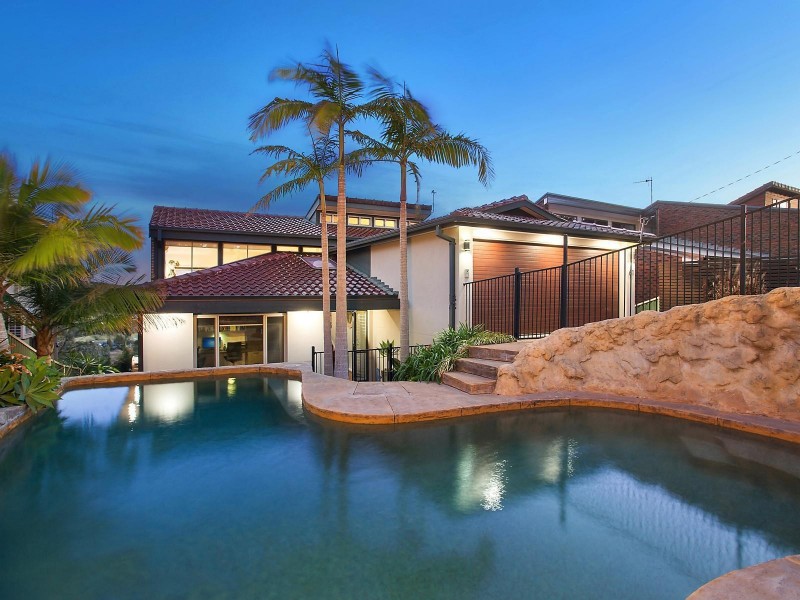 61 Berne Street, Bateau Bay NSW 2261