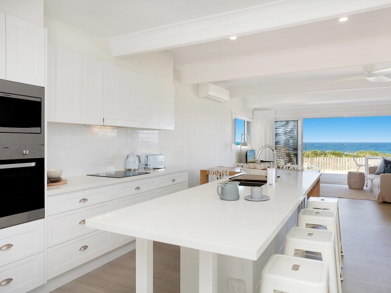 30 North Avoca Parade, North Avoca NSW 2260