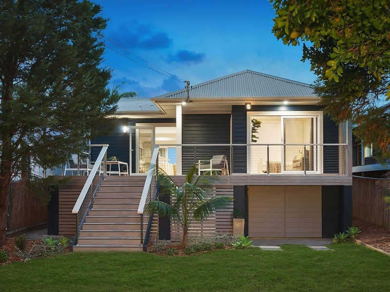 30 North Avoca Parade, North Avoca NSW 2260