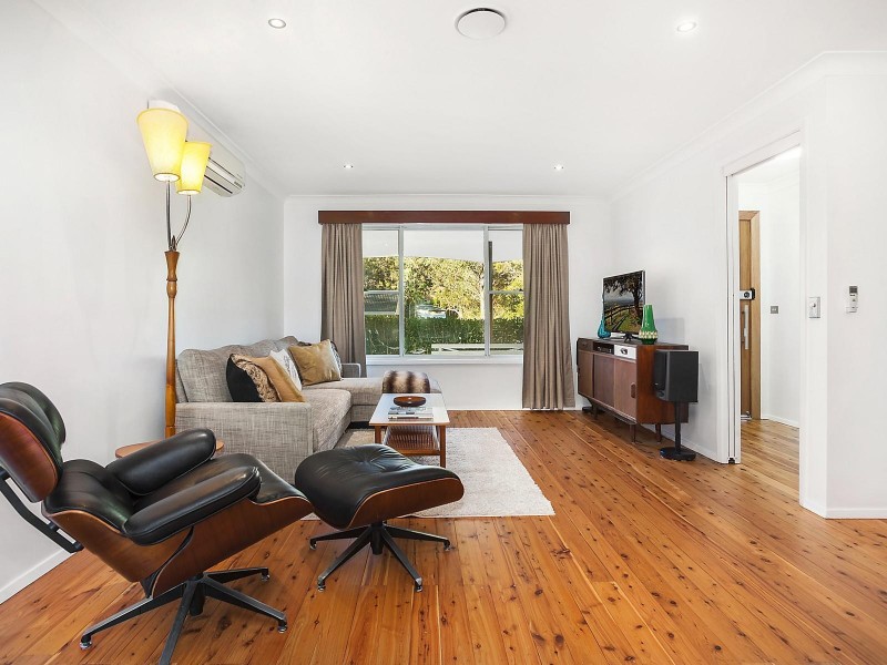 4 Fragar Avenue, Wyoming NSW 2250