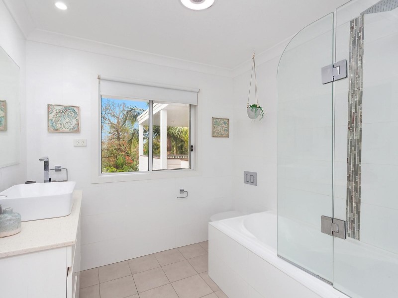 3 Grove Road, Wamberal NSW 2260