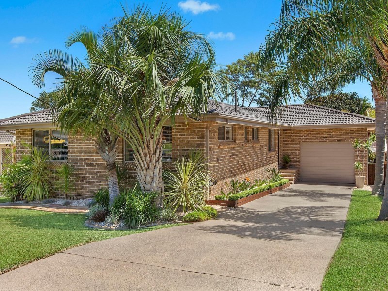 23 Joan Street, Forresters Beach NSW 2260