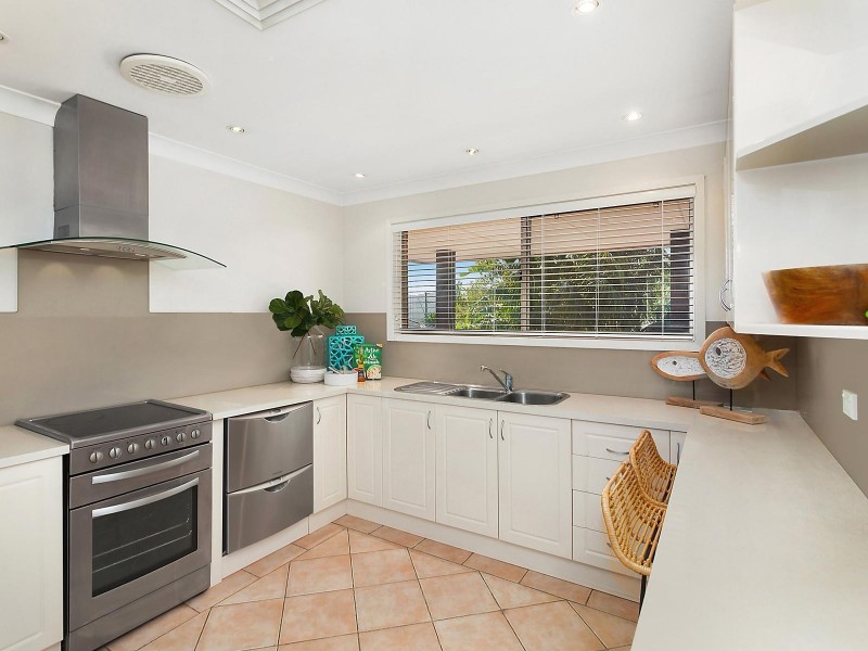 23 Joan Street, Forresters Beach NSW 2260