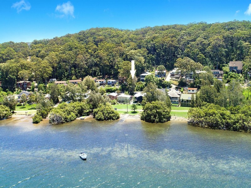 131 Broadwater Drive, Saratoga NSW 2251