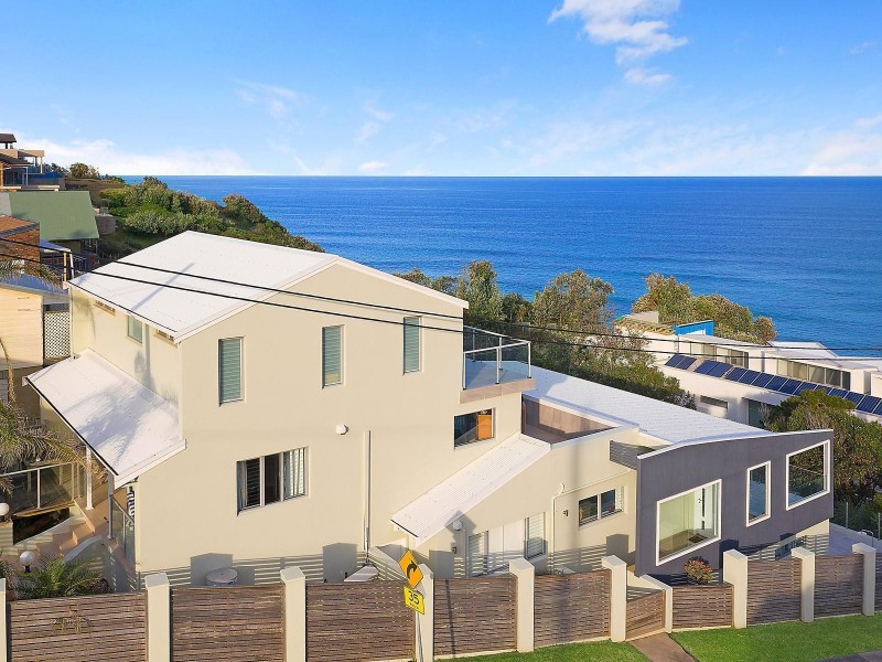 2/1 North Scenic Road, Forresters Beach NSW 2260