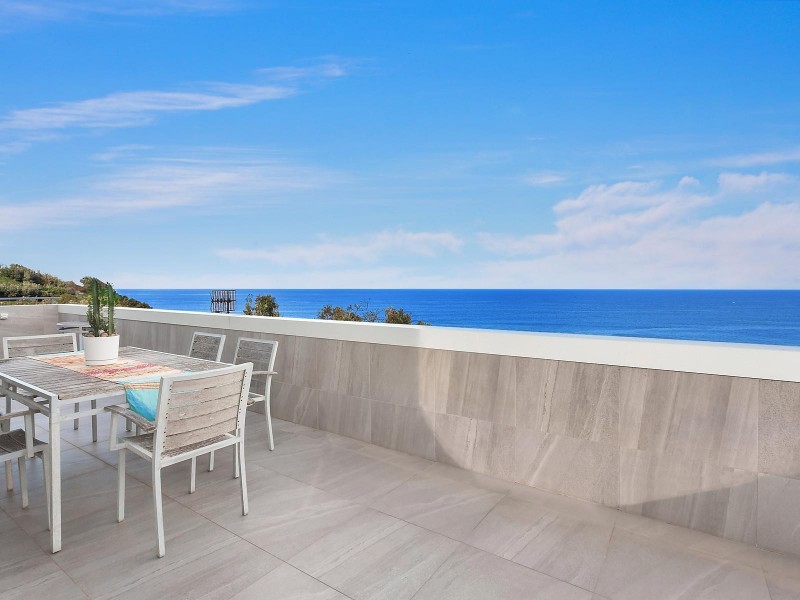 2/1 North Scenic Road, Forresters Beach NSW 2260