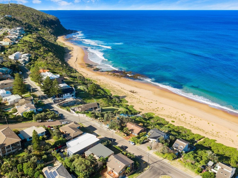 2/1 North Scenic Road, Forresters Beach NSW 2260