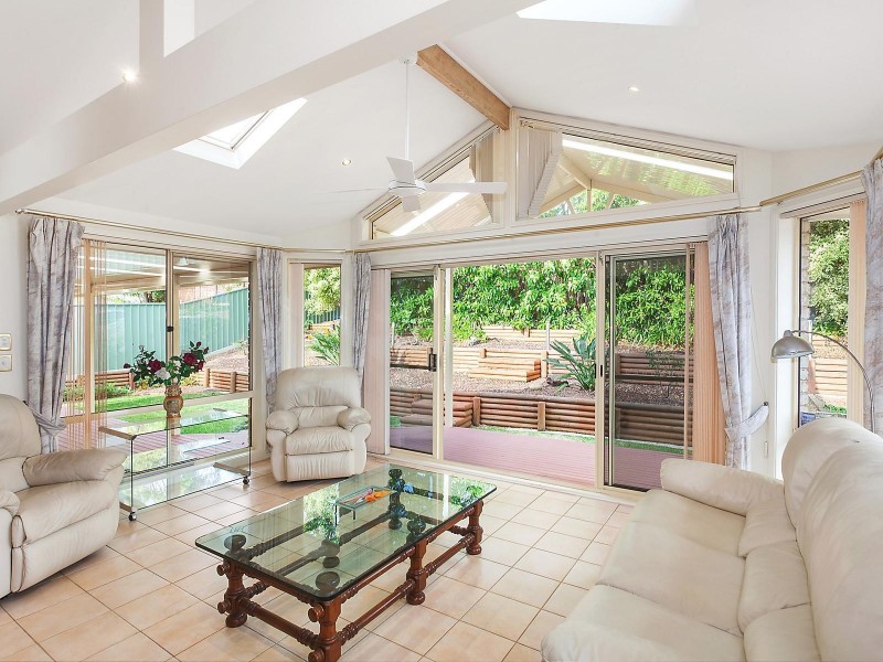 11 Bronzewing Drive, Erina NSW 2250