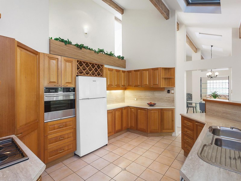 11 Bronzewing Drive, Erina NSW 2250