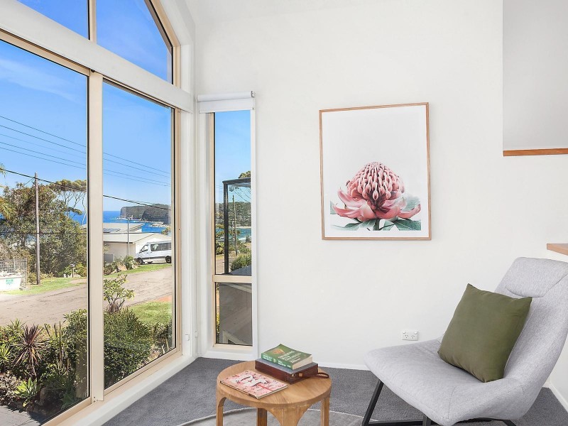 12 Table Top Road, North Avoca NSW 2260