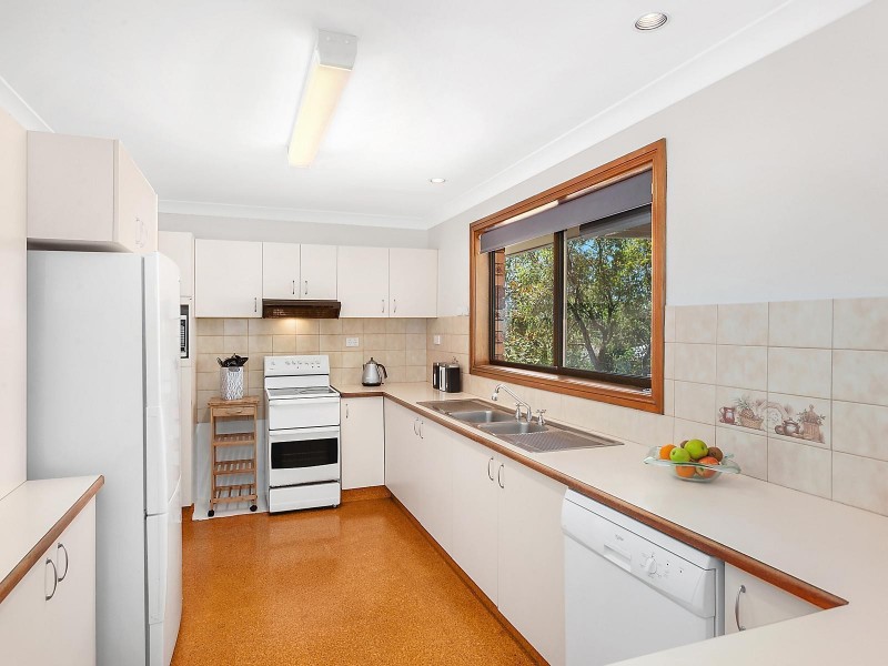 13 Albert Street, Ourimbah NSW 2258