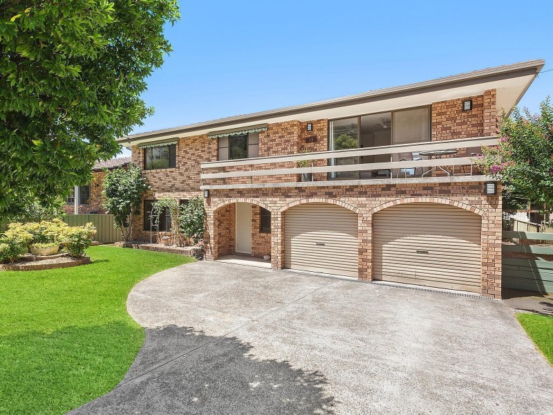 13 Albert Street, Ourimbah NSW 2258