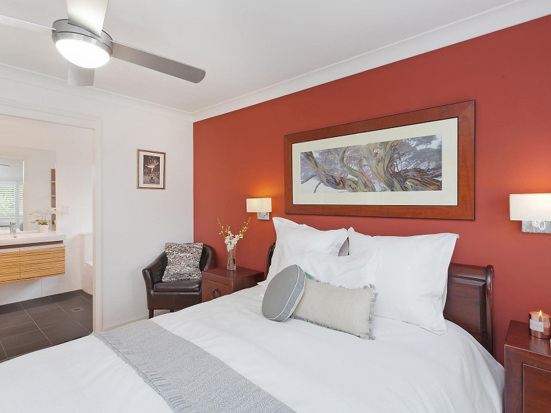 37 Bayline Drive, Point Clare NSW 2250