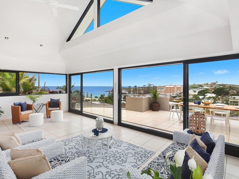 2/30 Barnhill Road, Terrigal NSW 2260