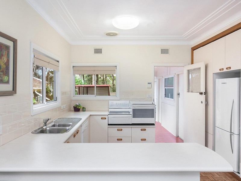 16 Warri Crescent, Macmasters Beach NSW 2251