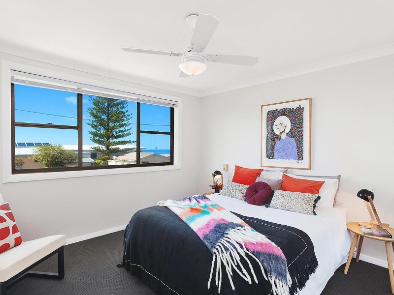 2 Pacific View Street, Forresters Beach NSW 2260