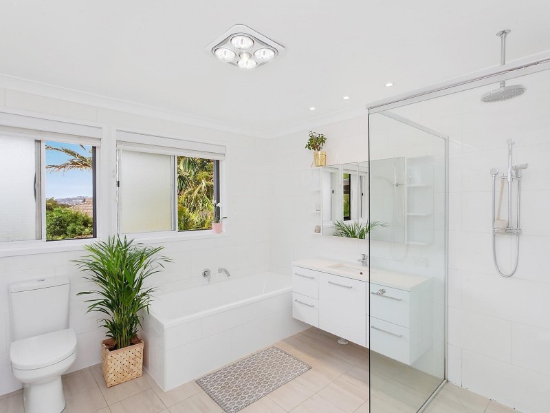 21 Heights Crescent, Wamberal NSW 2260