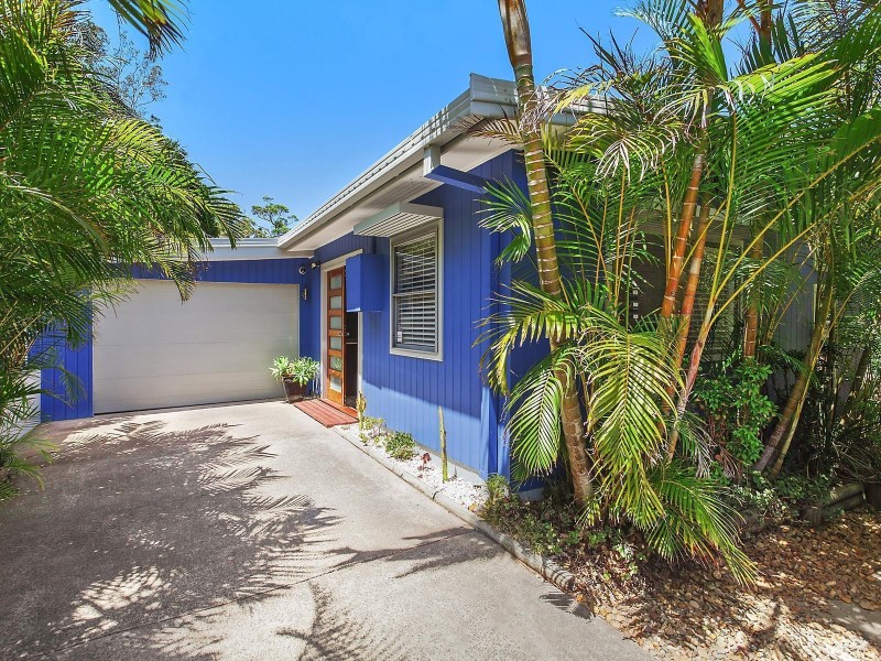1 Redondo Drive, Copacabana NSW 2251