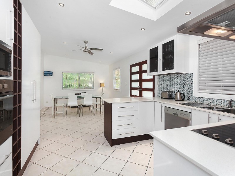 1 Redondo Drive, Copacabana NSW 2251