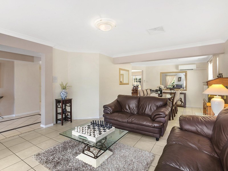 6 Bannister Drive, Erina NSW 2250
