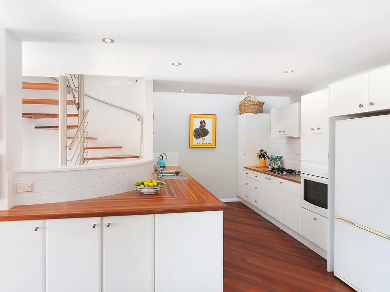 2/61 Ascot Avenue, Avoca Beach NSW 2251