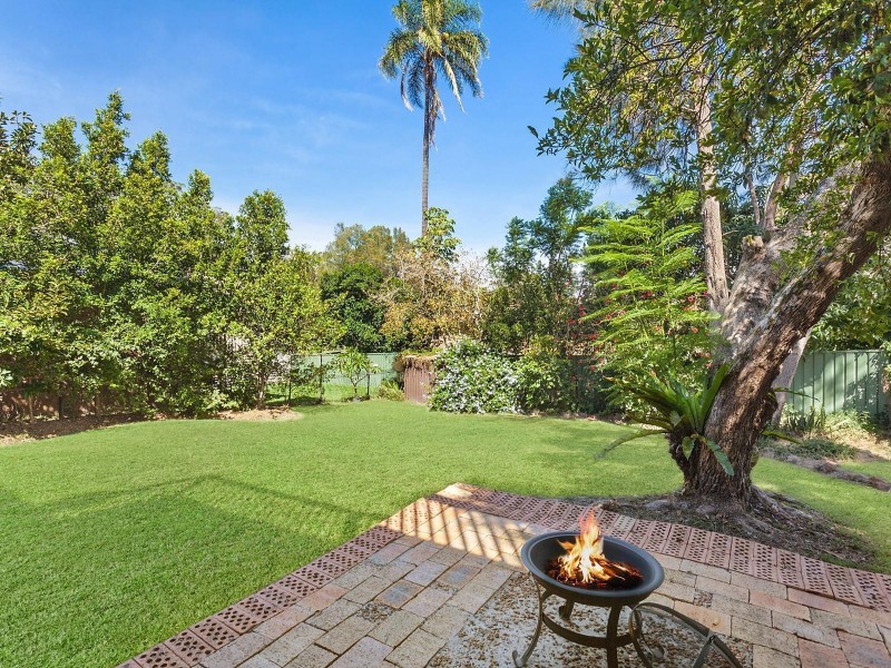 231 Avoca Drive, Green Point NSW 2251