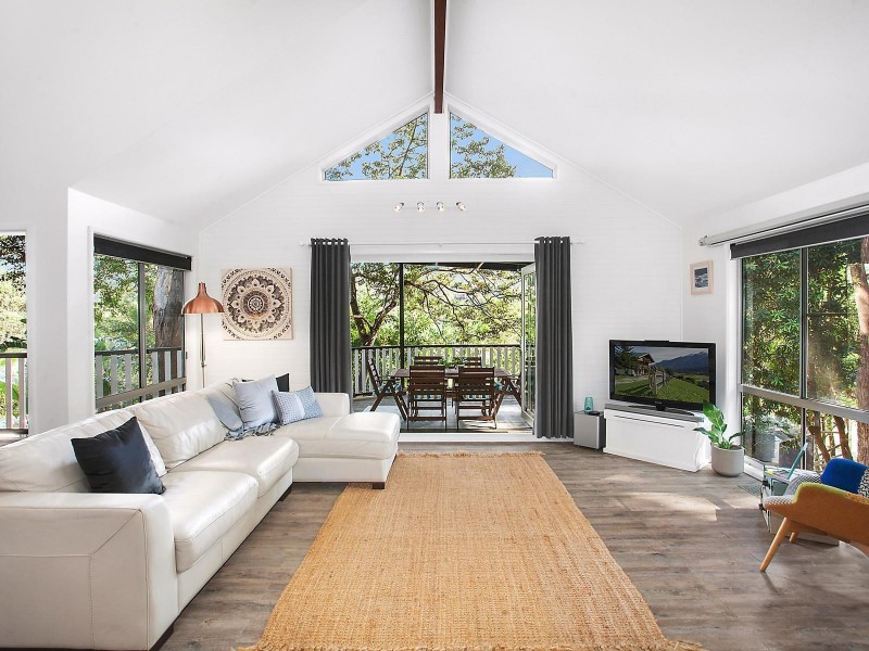 39 Easter Parade, North Avoca NSW 2260