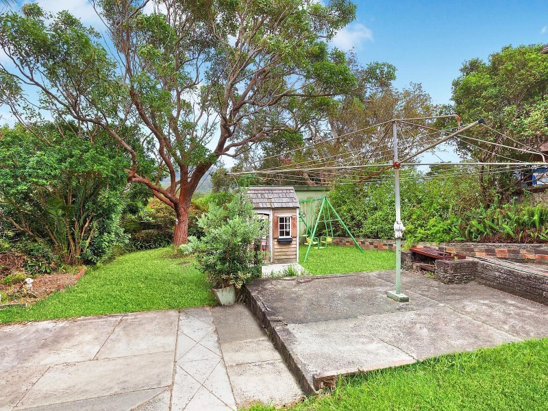 10 Noorong Avenue, Forresters Beach NSW 2260