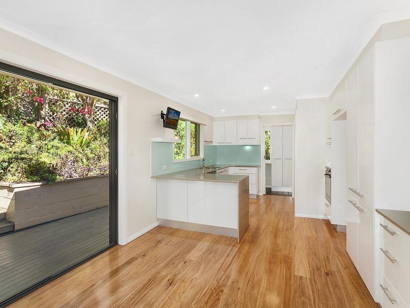 3 Cabbage Tree Avenue, Avoca Beach NSW 2251