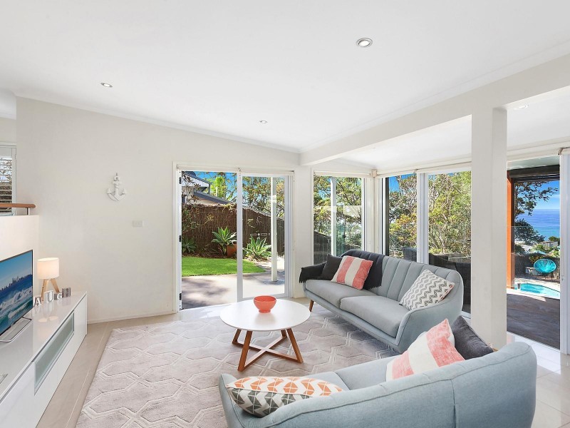 52 Hillcrest Street, Terrigal NSW 2260