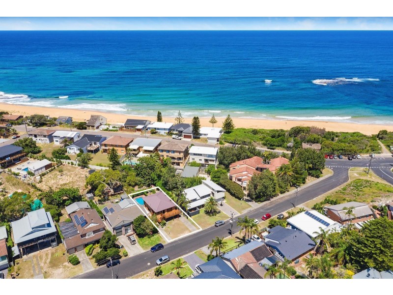 16 Bluewave Crescent, Forresters Beach NSW 2260