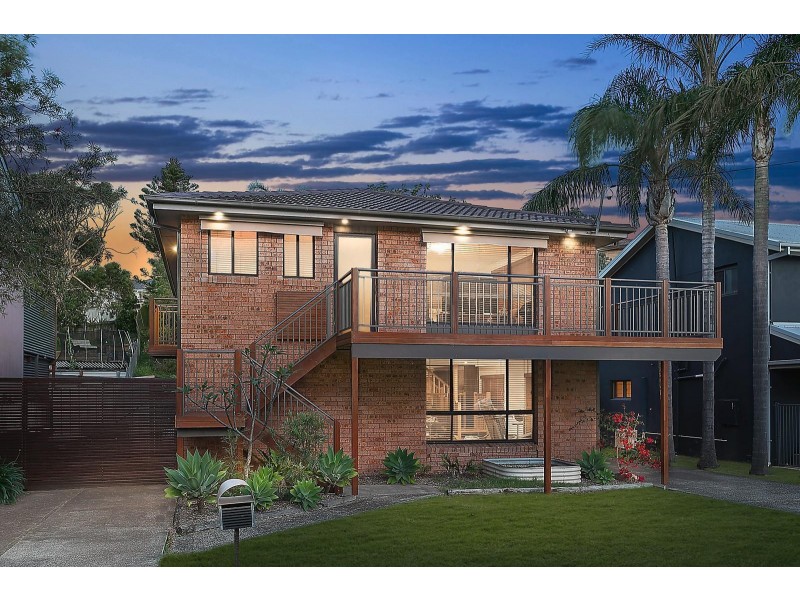 16 Bluewave Crescent, Forresters Beach NSW 2260